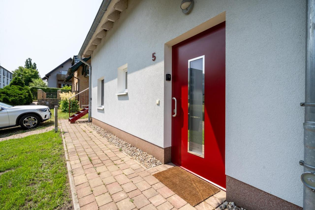 Uferpromenade Whg Og Apartamento Röbel Exterior foto